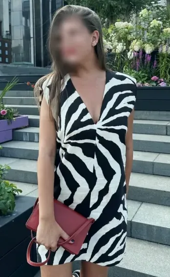 Aya, 20