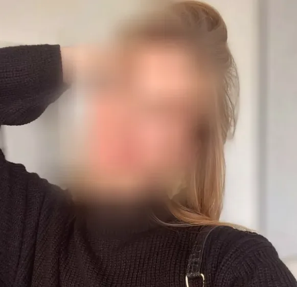 Aya, 26