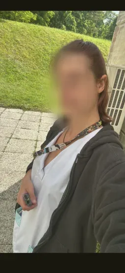 Daphne, 29