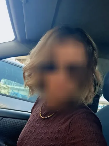 Dilara, 33