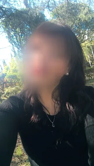Eva, 34
