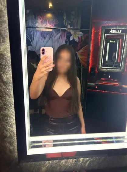 Fay, 18