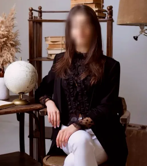 Imane, 31