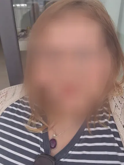Lauren, 23