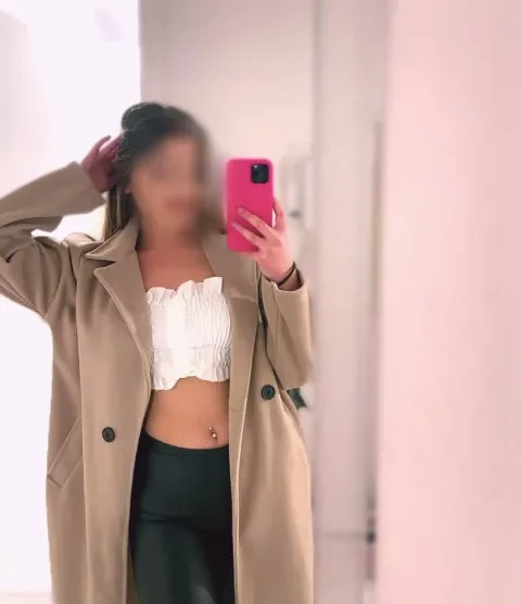 Norah, 19