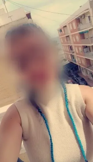 Wendy, 32